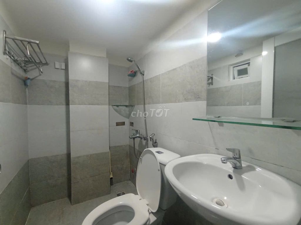 Rent a new Thân Nhân Trung cash house