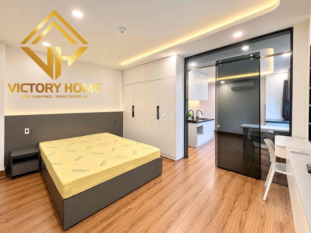 Kitchen cup room. Sleep space.