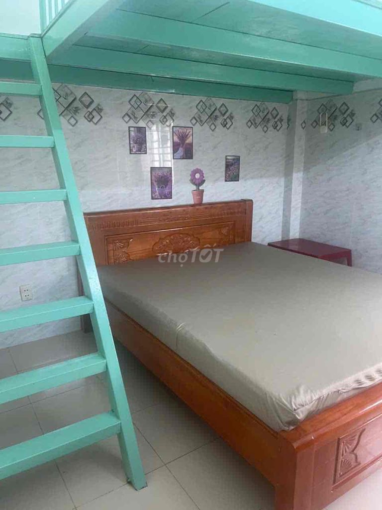 A fully guarded Phú Nhuận interior room