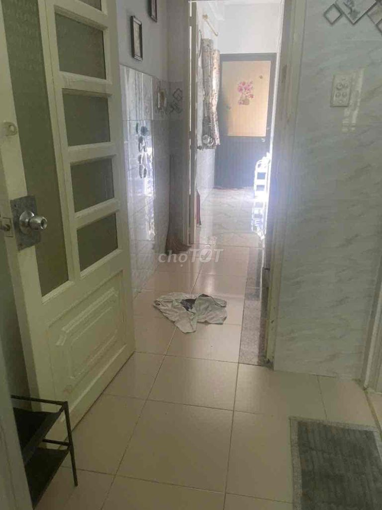 A fully guarded Phú Nhuận interior room