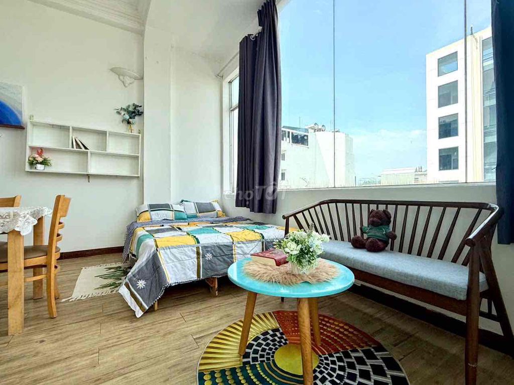 apartment 35 m2 full wash-house near District 2, District 1 right in the town bridge.