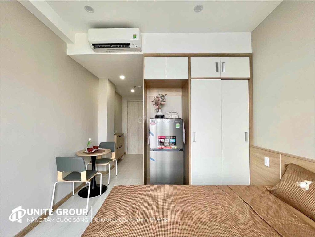 Room full interior - open window in downtown District 1