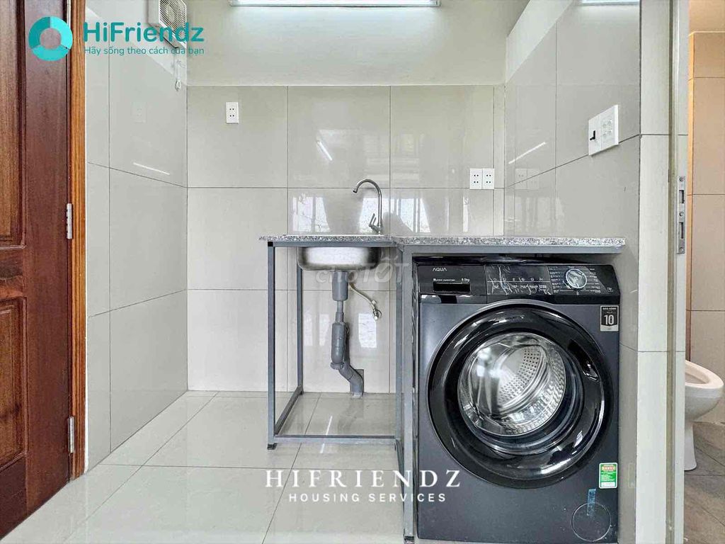 Private washing studio - walking through ueh, vhu - available