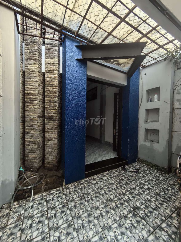 Rent an alley house on Số 4.