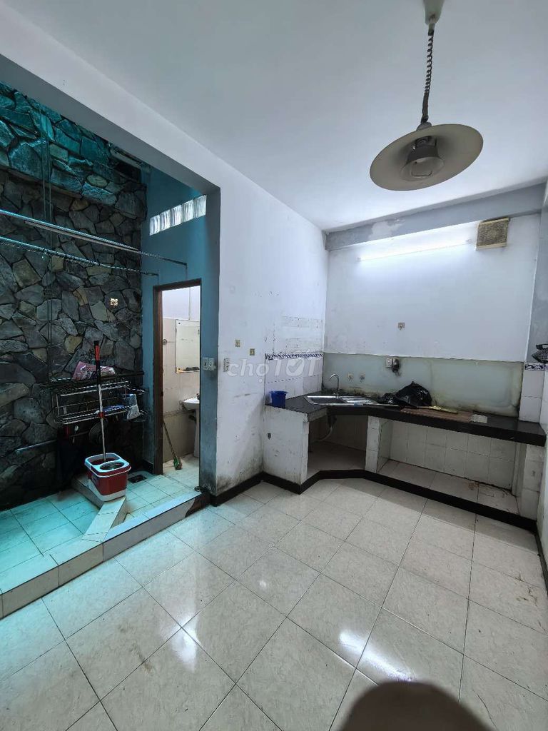 Rent an alley house on Số 4.