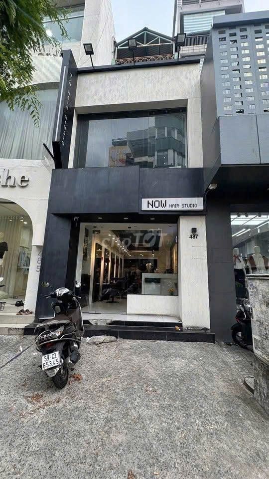 Rent 1 Sư Vạn Hạnh District 10 area 417 M M M M 3 floor set at 62 million