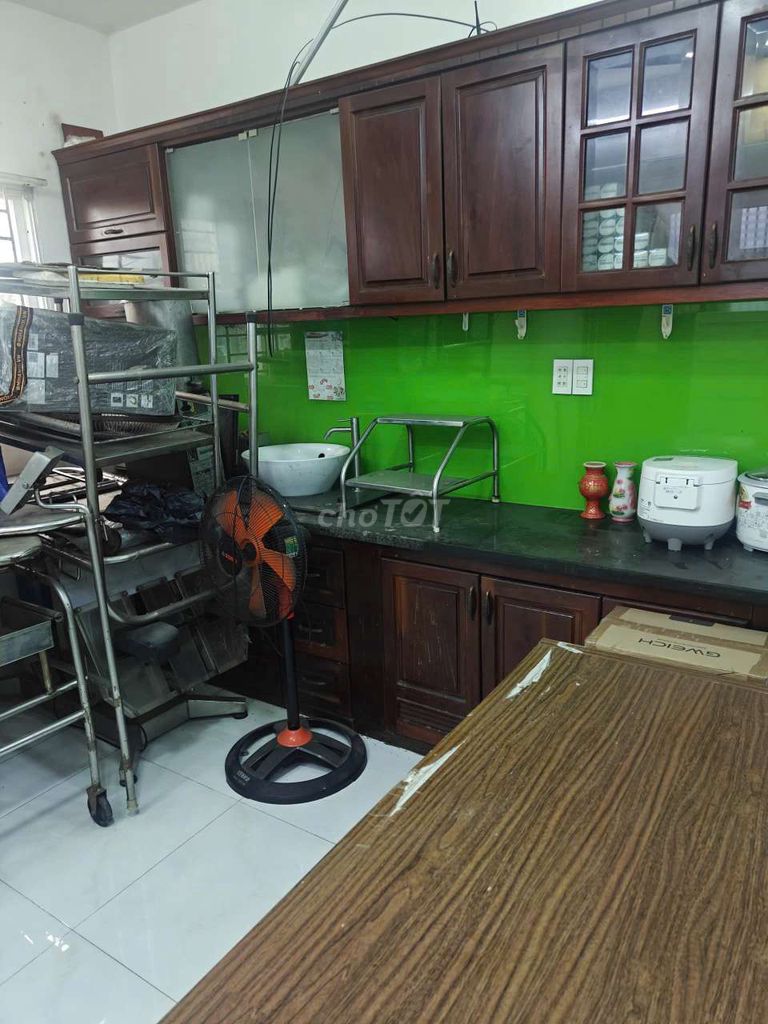 4 rooms 4 X 18 M