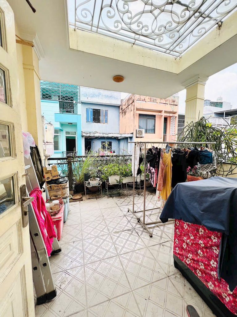 Rent a cash house Sơn Hưng