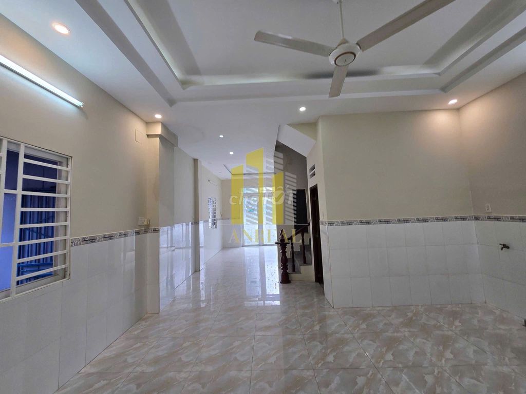 Thảo Điền 4th floor. 25 million.