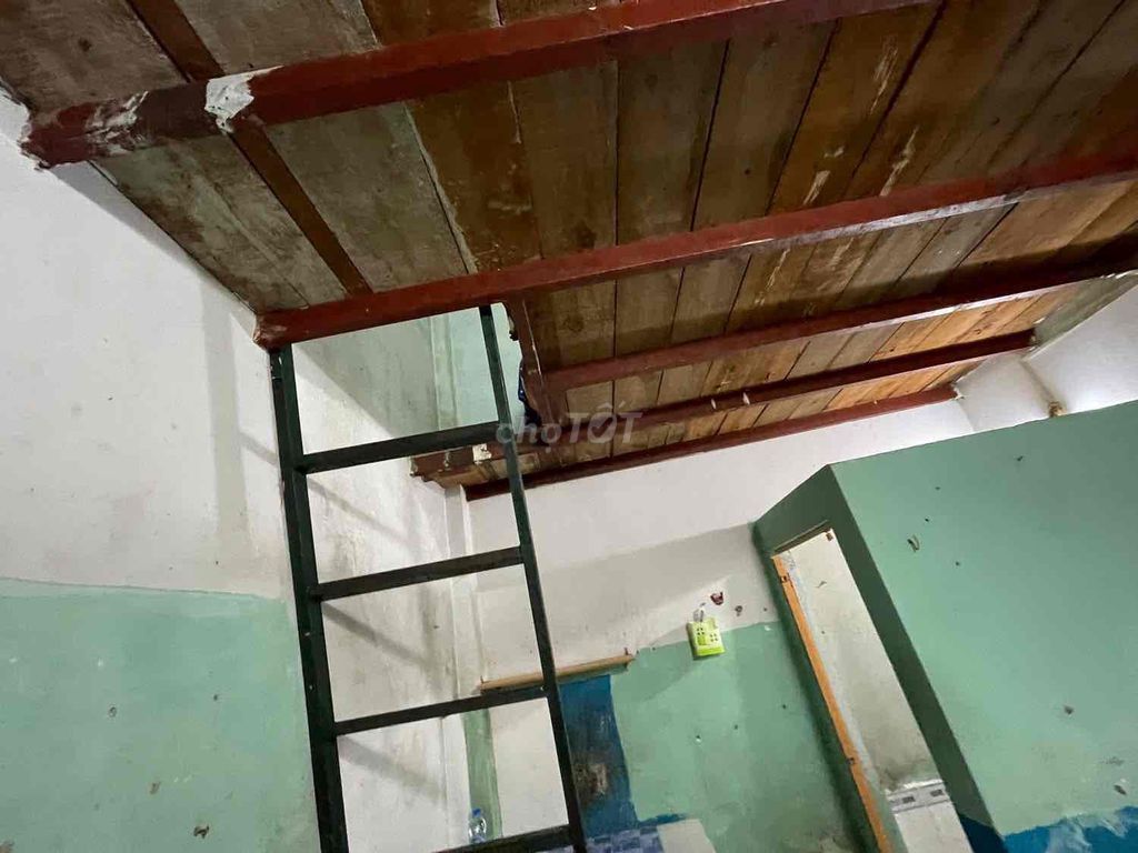 To rent Thủ Đức rents a large room