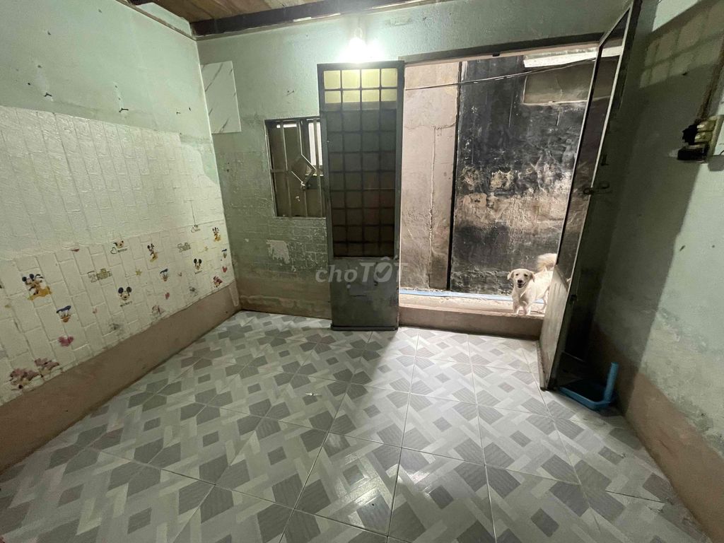 To rent Thủ Đức rents a large room