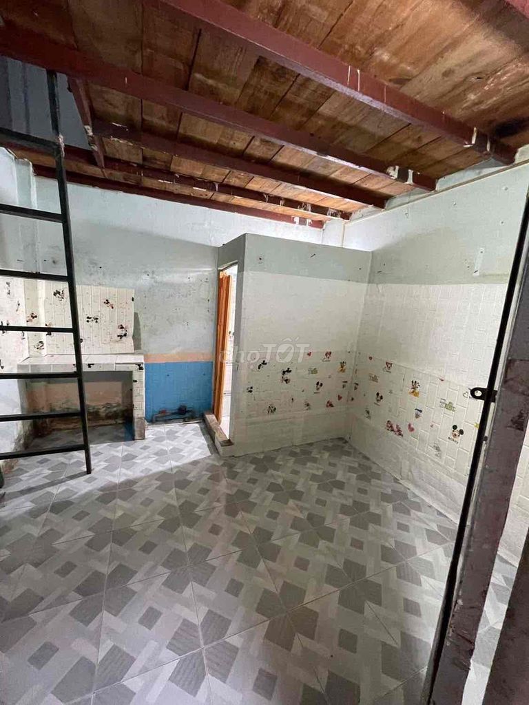 To rent Thủ Đức rents a large room