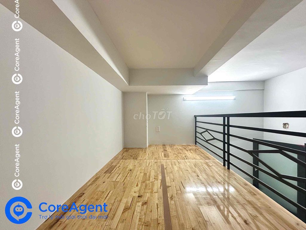new building room tone - full interior - elevator near Ndsen