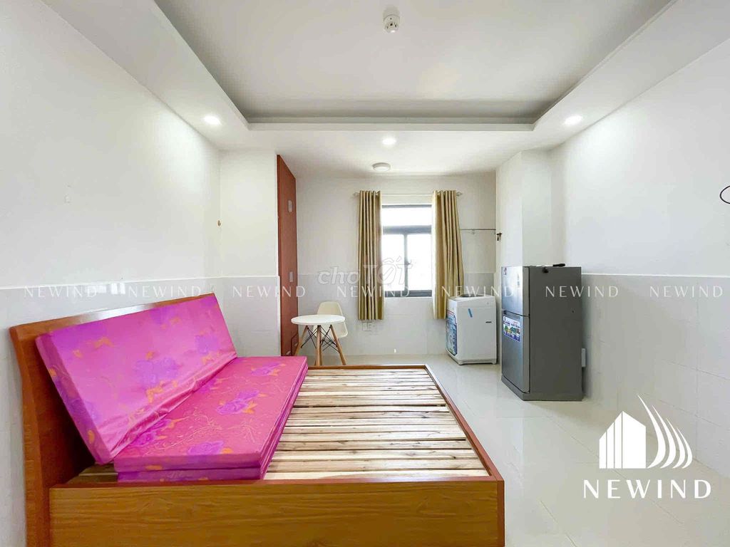Reservate the full interior window studio near kcxNen Shun, udrek
