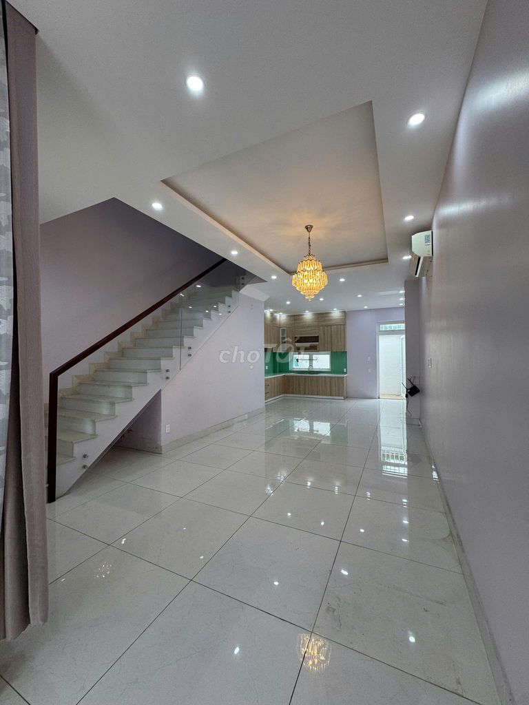 Rendez Merita house near Juan Khuong, Liên Phường, 4th floor bedroom