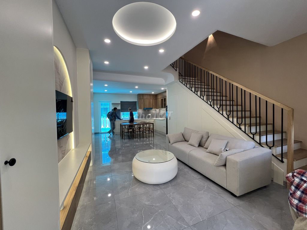 Rendez Merita house near Juan Khuong, Liên Phường, 4th floor bedroom