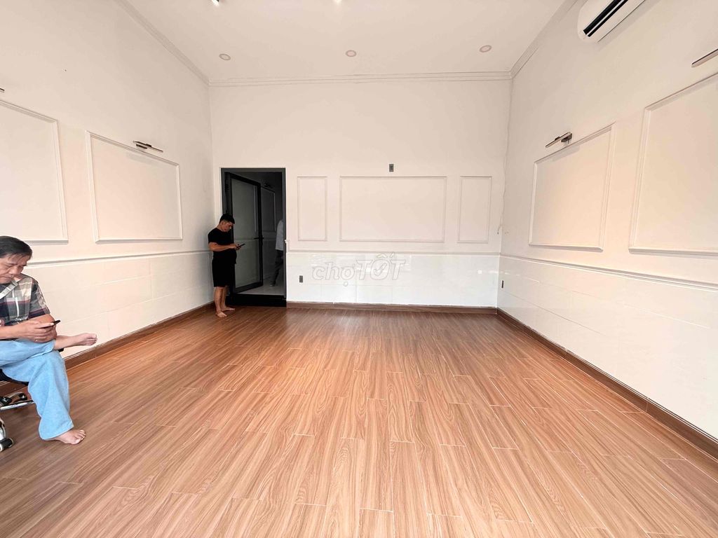 Rent a new apartment. 1135, 7th.