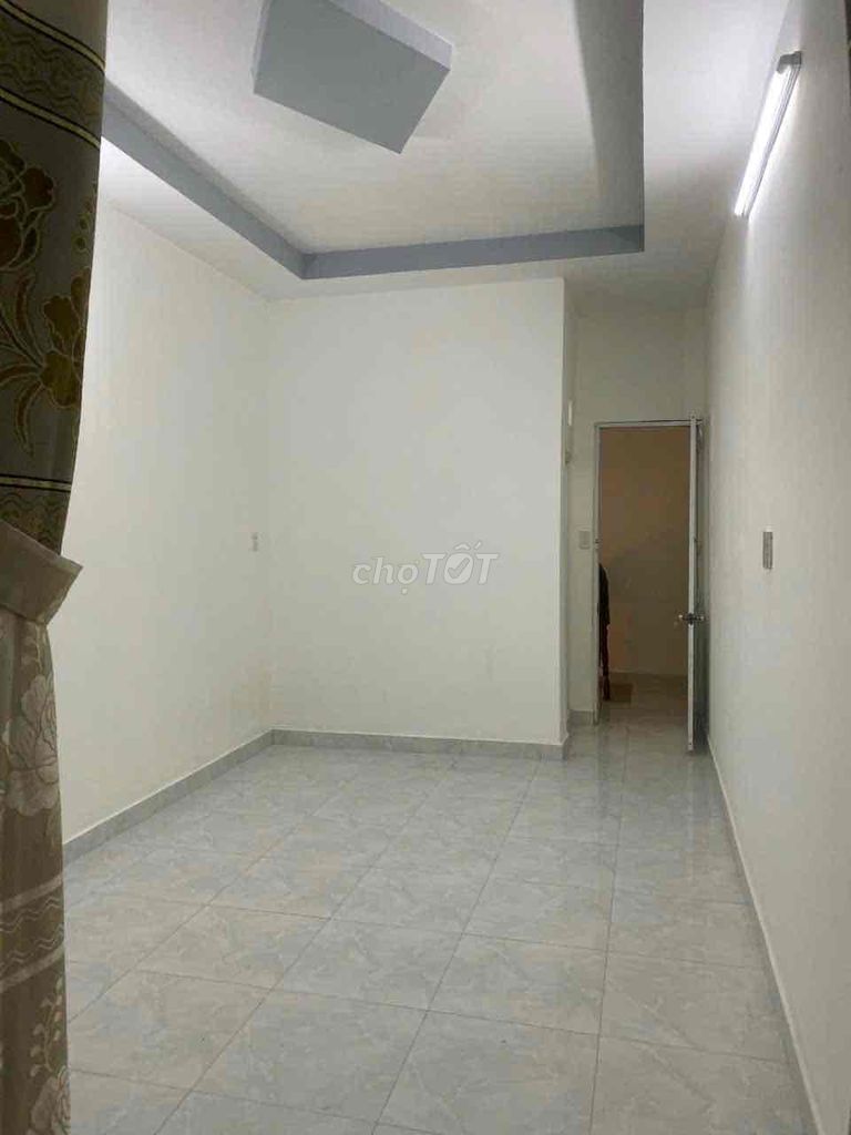 3 x8 2 floor st (2 bedroom 3 toilets) 3rd floor. Lê Đình Cẩn. Bình Tân