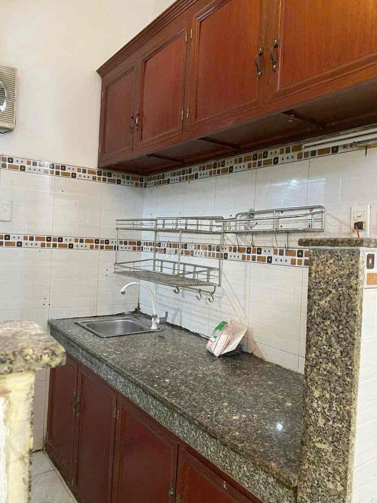 3 x8 2 floor st (2 bedroom 3 toilets) 3rd floor. Lê Đình Cẩn. Bình Tân