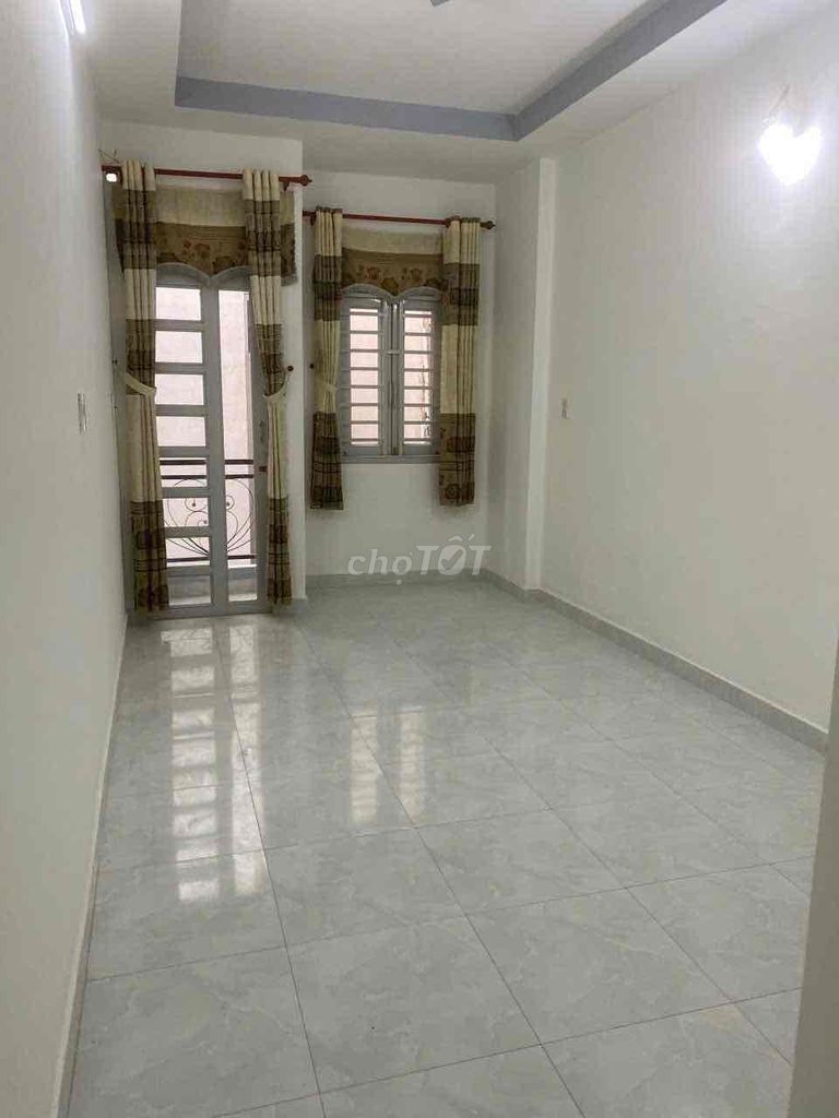 3 x8 2 floor st (2 bedroom 3 toilets) 3rd floor. Lê Đình Cẩn. Bình Tân