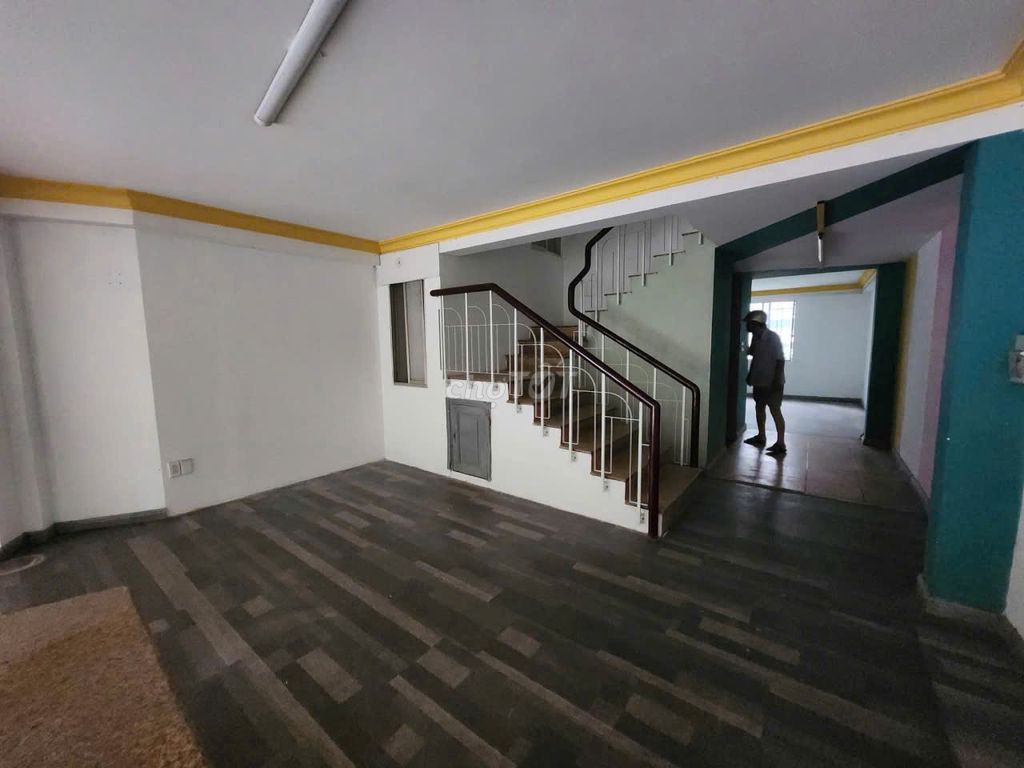 Rent cash house 261 B Nguyễn Văn Trỗi, qpn - vault, 4 stories, 80 million