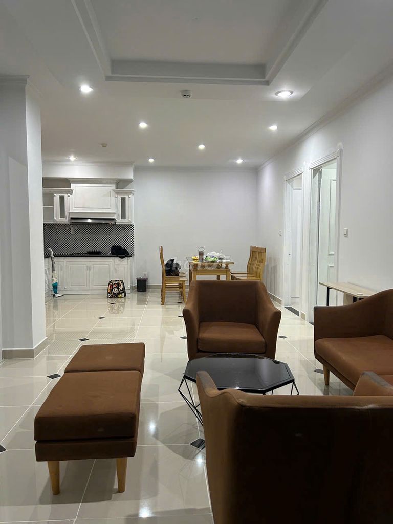 Rent a safe apartment 2-Tân Bình