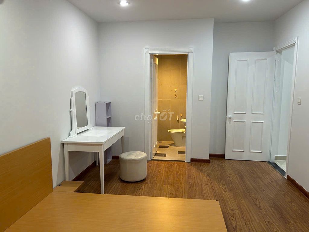 Rent a safe apartment 2-Tân Bình