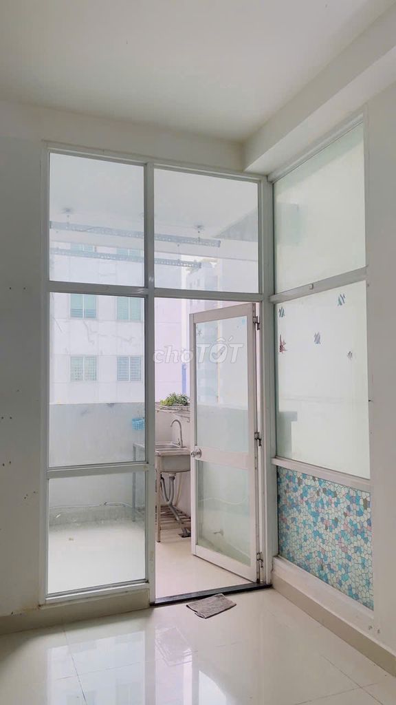 Rent the Baleza apartment. Area 88 M, 2 bedrooms, nice clean house. 9 million.