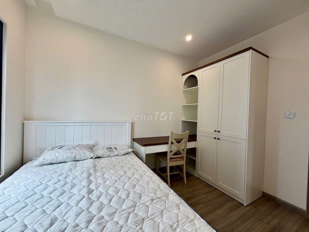 Rent a high school apartment across from Vincom Mammy_full high-subs.
