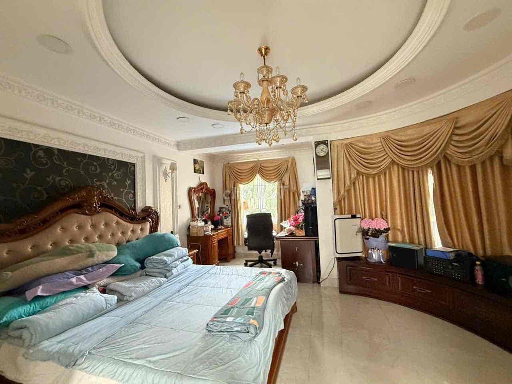 Rent one sugar, 5th Street 6 meters, 1 1 1 1 st y 2 floors, 4 bedrooms, 20 million