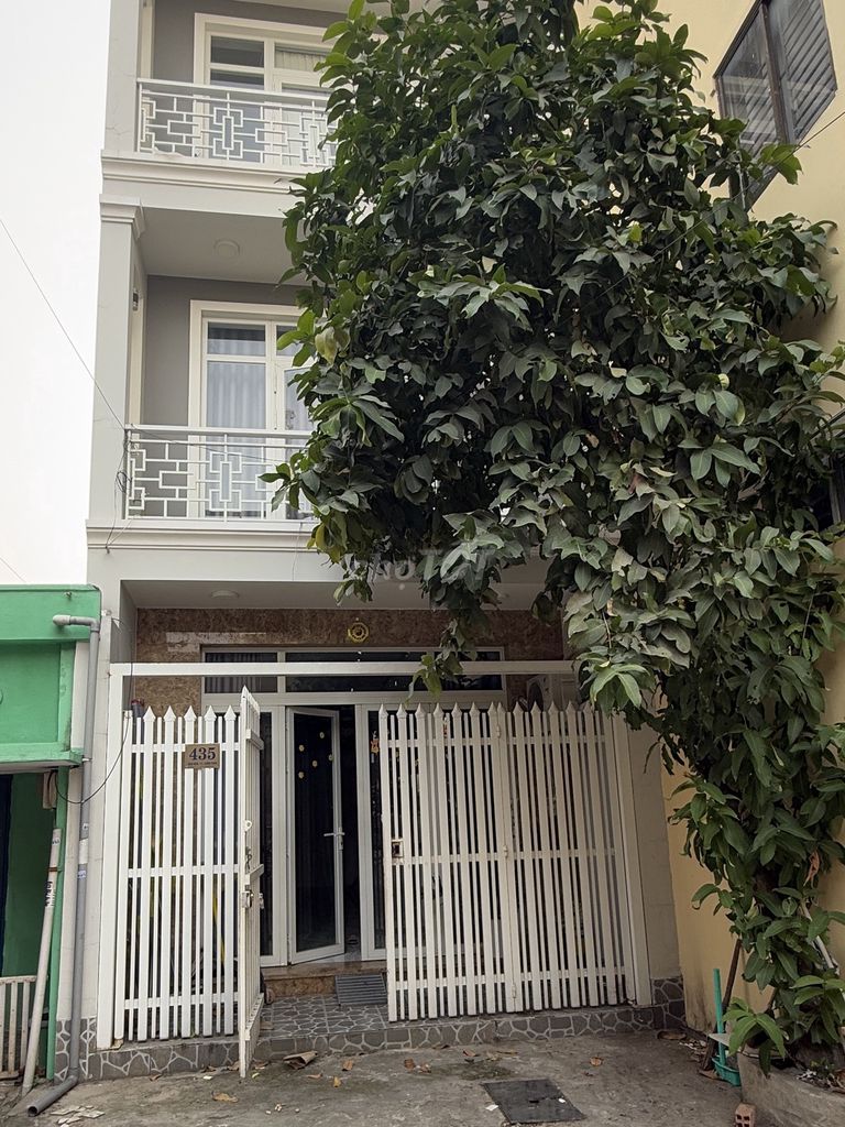 Let's rent out the 2nd floor. 60 meters wide.