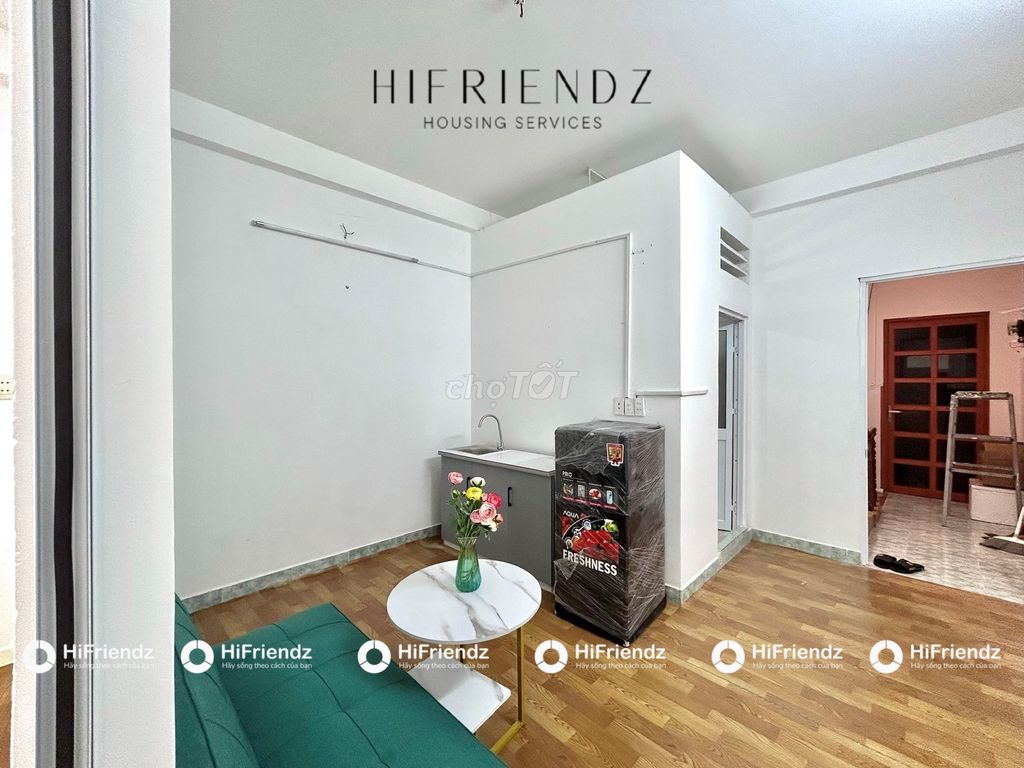 apartment one bedroom, kitchen room - private living room, super cool.