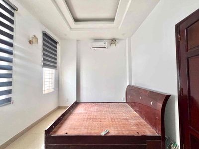 The room opposite the sequential building