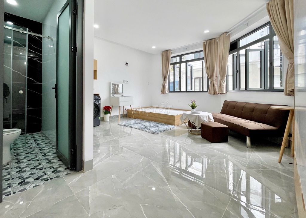Rents Bình Tân studios free of charge. Full interior.