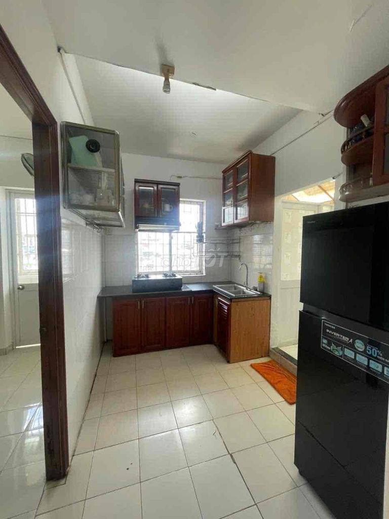 Rent Chung Cư Miếu Nổi 3 blocks out.