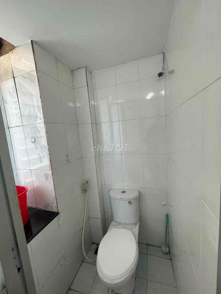 Rent Chung Cư Miếu Nổi 3 blocks out.