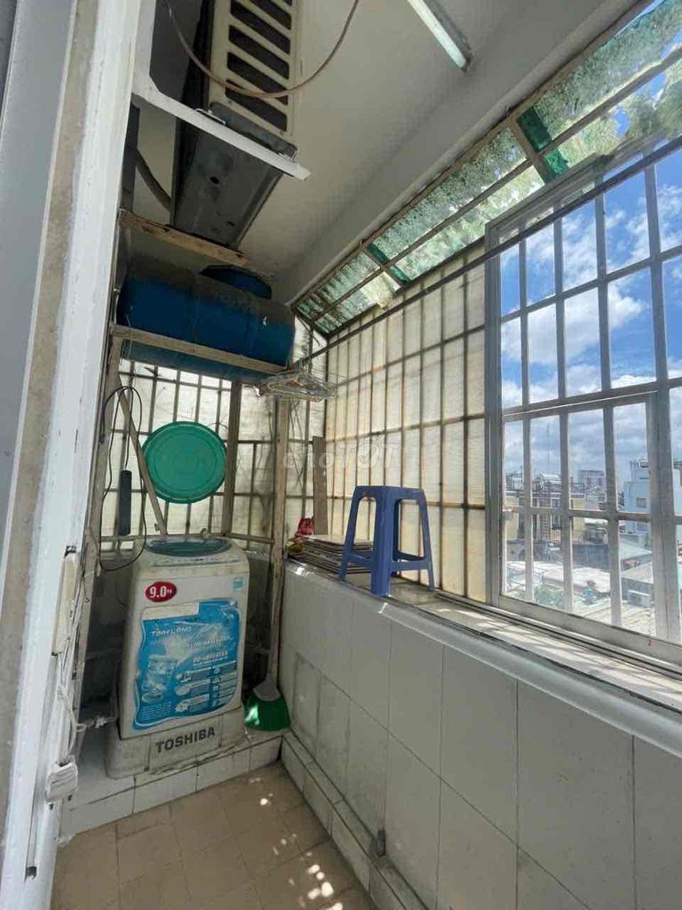 Rent Chung Cư Miếu Nổi 3 blocks out.