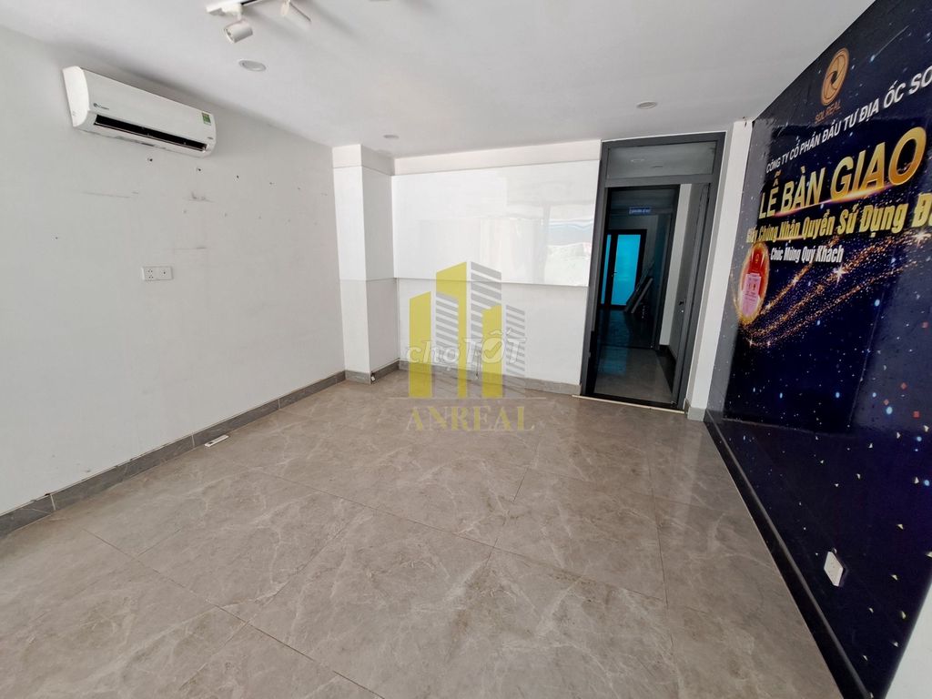 Renting a cash house for Nguyễn Hoàng 4th floor for 28 million.