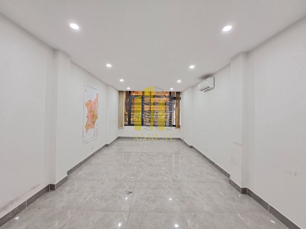 Renting a cash house for Nguyễn Hoàng 4th floor for 28 million.