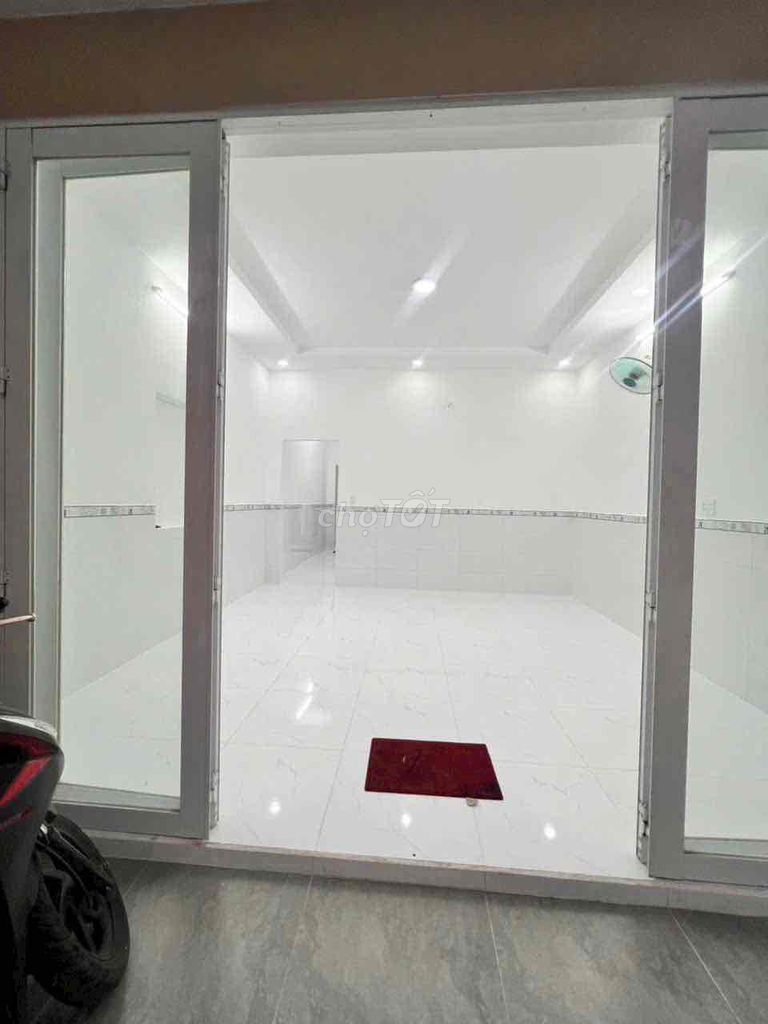 Rent a nice new Tân Sơn Nhì-5 X19-Medic - 3 bedroom 3 toilets