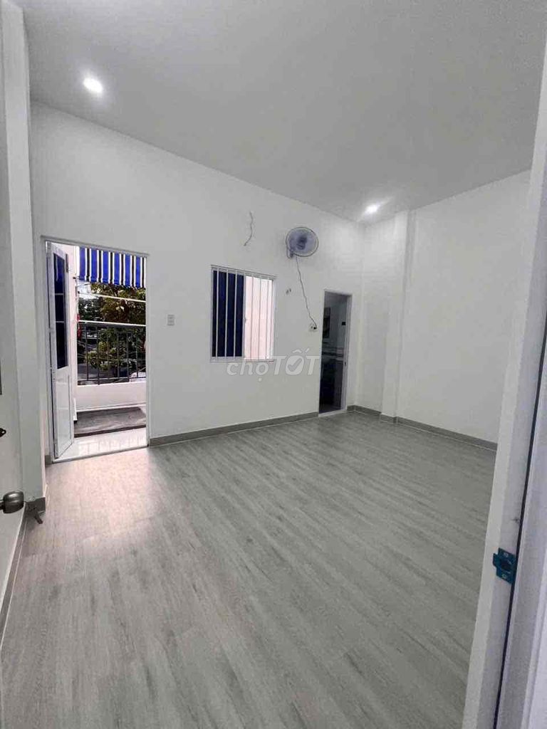 Rent a nice new Tân Sơn Nhì-5 X19-Medic - 3 bedroom 3 toilets