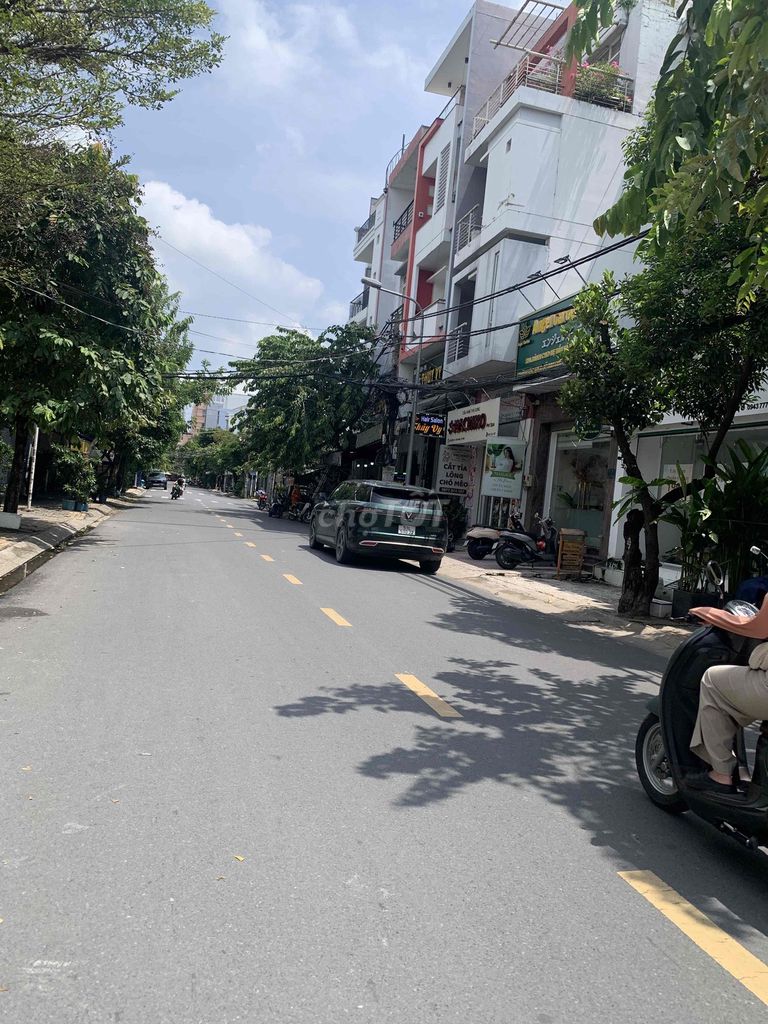Rent a cash house on the 79th street-- Tân Quy, District 7