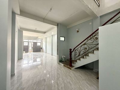 Rent a three-story motorized apartment right next to a kcn Bình Chiểu, Thủ Đức