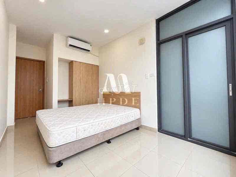Rent student room.