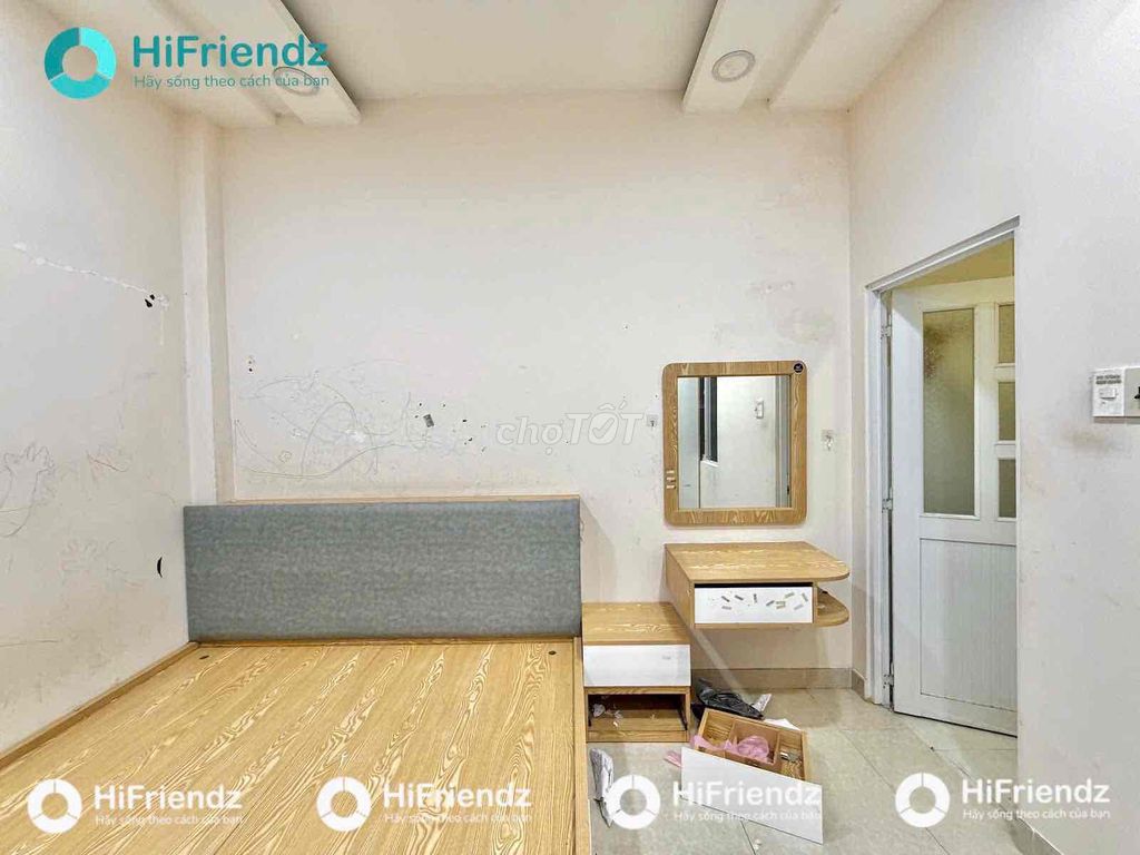 renting a cheap room - refrigerator - air - air - air - station plan