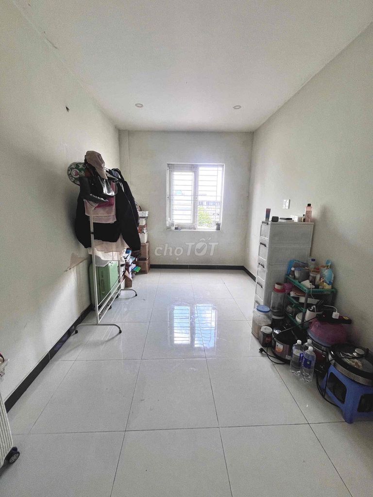 Rent Bến Bình Đông room 16 meters 2 million8