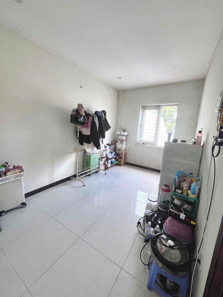 Rent Bến Bình Đông room 16 meters 2 million8