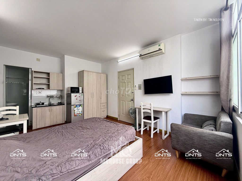 The 30m2 large window room is full of furniture near Lilongang, University of Wesh