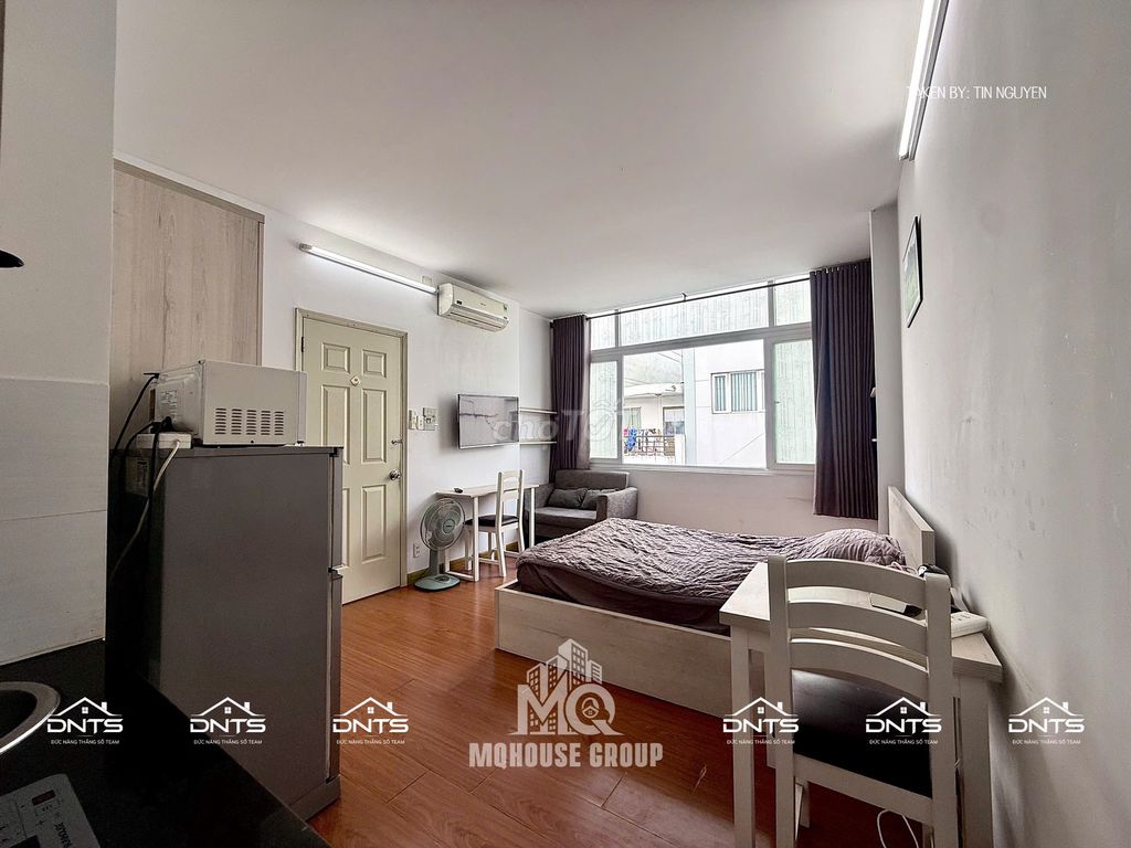 The 30m2 large window room is full of furniture near Lilongang, University of Wesh