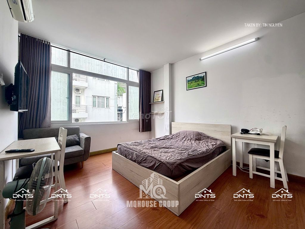 The 30m2 large window room is full of furniture near Lilongang, University of Wesh